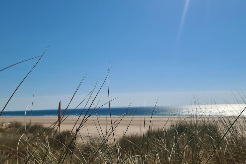 Tipi Des Dunes Surtainville Bagian luar foto